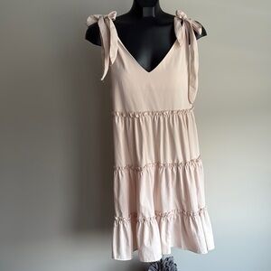 Elegant Sleeveless Dress with Bow Straps